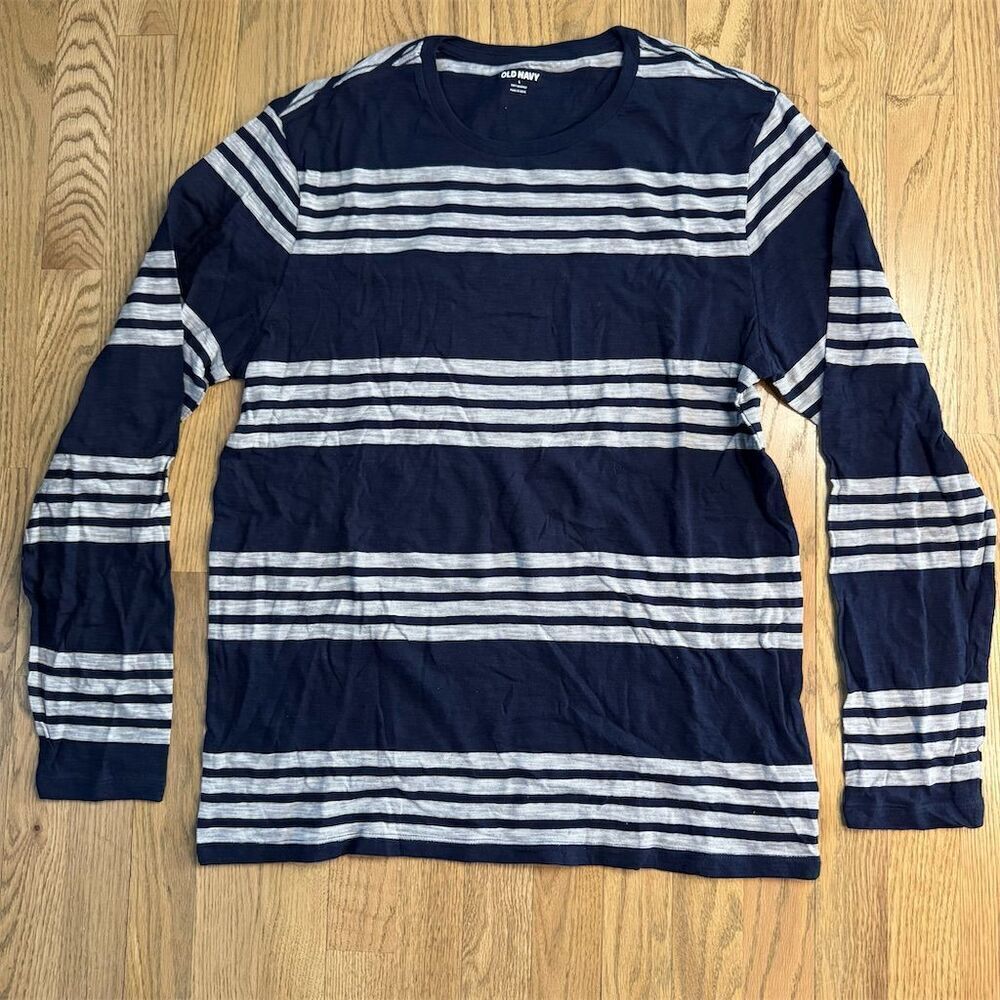 Old Navy Men's Blue Striped Long Sleeve Crew Neck T-Shirt